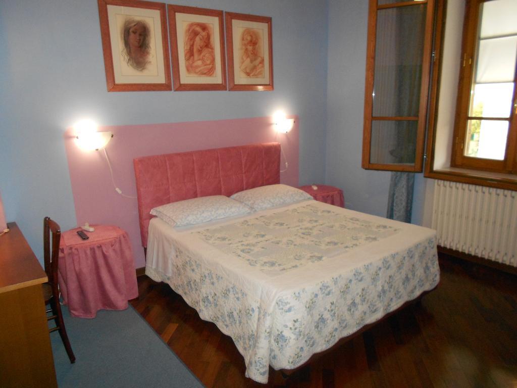 Tarussio Hotell Arezzo Exteriör bild