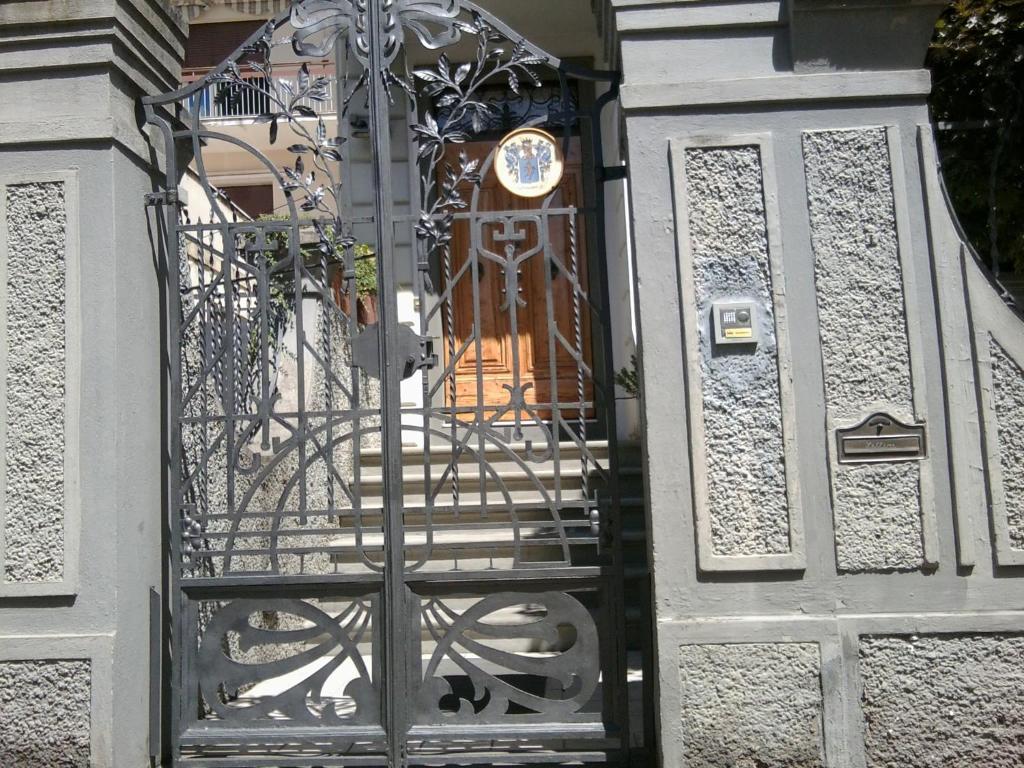 Tarussio Hotell Arezzo Exteriör bild