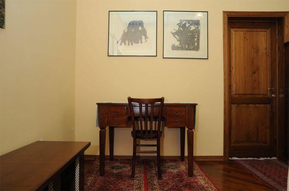 Tarussio Hotell Arezzo Exteriör bild